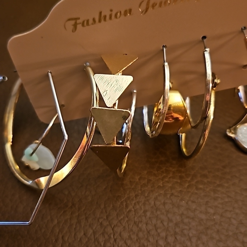 VTG Twelve Single Huggie and Hoop Festival Earrings - Picture 5 of 5